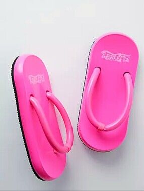 NWT Frogg Toggs Floateez Pool Float Pink Flip Flops, Size 6